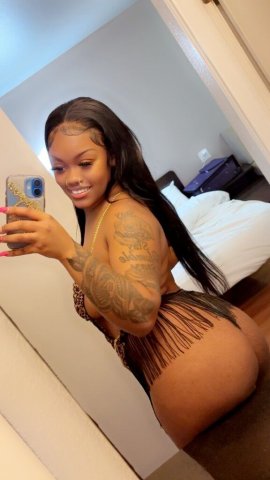 San Antonio Incall/Outcall Female Escort — Slim Thick Playmate - 1
