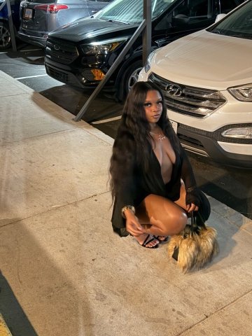 Outcalls/Incalls 24/7 — Upscale clients only - 1