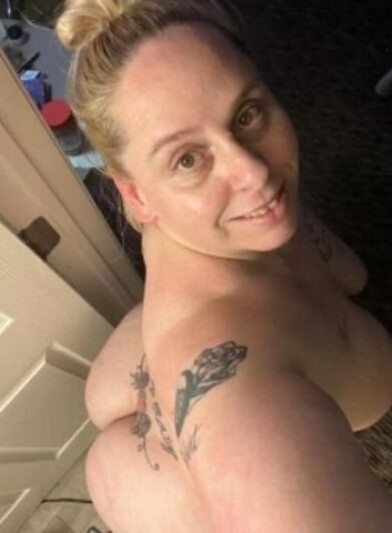 BBW Queen for Incall, Outcall & Car Fun — KISS/GFE + Oral/BBJ - 1
