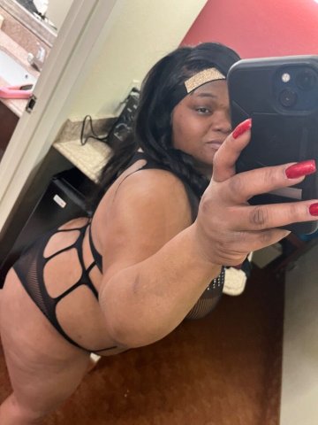 Sandusky Female Escort - 1