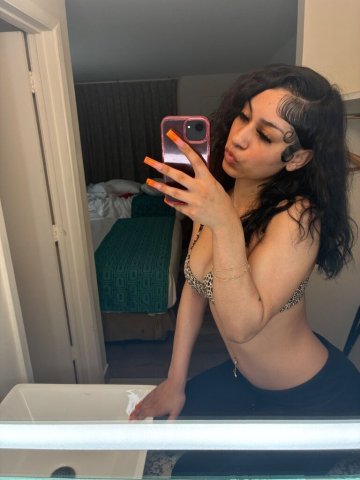 In Reno, NV: Incalls Only Female Escort with Discreet Clean Sessions - 1