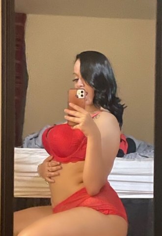 Latina Female Escort in Northwest Connecticut — Outcalls, car dates, FT shows & quick content - 1