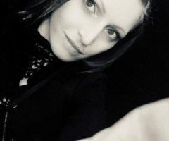 Reno Nevada Female Escort — Older, well-groomed gentlemen (serious inquiries) - Image 5