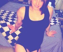 Reno Nevada Female Escort — Older, well-groomed gentlemen (serious inquiries) - Image 8