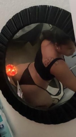 Mixed Filipina In-Call in South San Francisco — Private Car Dates - 1