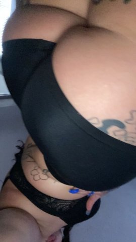Louisville KY In-Call Female Escort — Thick, clean, professional - 1