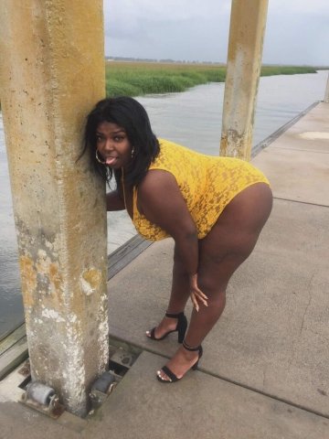 Charleston SC Catuer topscale gentleman (Video Chat) — Fetish, Light GFE - 1
