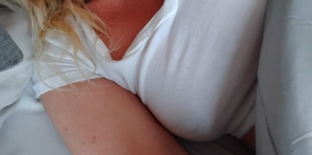 Louisville Blonde, Blue-Eyed Female Escort (Outcalls Only) - 1