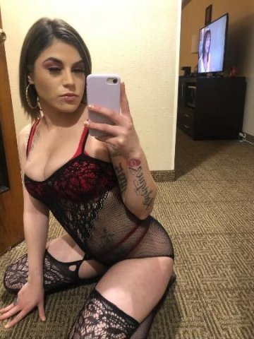 North Bay CA Escort — Spanish & white mix, 25 years old - 1
