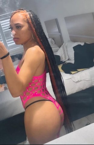 Malayah — Petite Redbone 21, In-Call & Out-Call Specials (CA) - 1