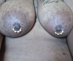 Detroit escorts - Detroit BBWs Duo Special (Head Only) — Incalls Only
