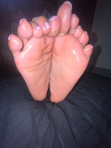 Clarksville Fetish Foot Model — soft feet & worship-friendly - 1