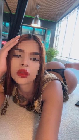 Chica Joven Discreta en Fort Worth (Texas) — Atención personalizada 24/7 - 1