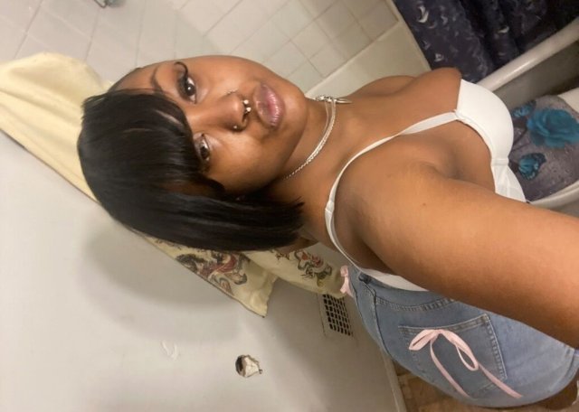 Ann Arbor Limited-Time Outcalls — Tight, Wet, No Smell - 1