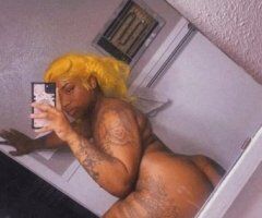 Waco escorts - Big Body Benz Mercedes ride + ebony fun (Waco, TX)