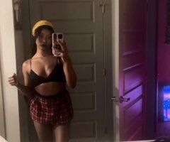 Los Angeles escorts - Petite chocolate sweet princess (20) — 118 lbs, 5'6