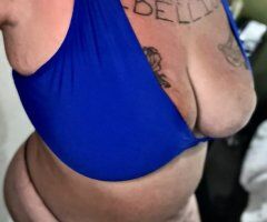 Colorado Springs escorts - Hot Bubble Bath with Davy (42) — Colorado Springs Female Escort