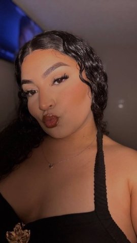 Anchorage Female Escort — conversational, flirtatious vibe - 1