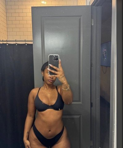 Manhattan Female Escort — 2 Girls & Overnight Special - 1