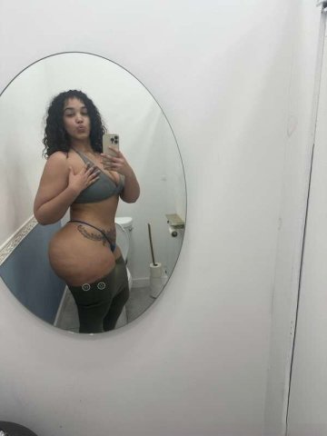 Meadville, PA Female Escort — Incall/Outcall hotel dates + 69 position - 1