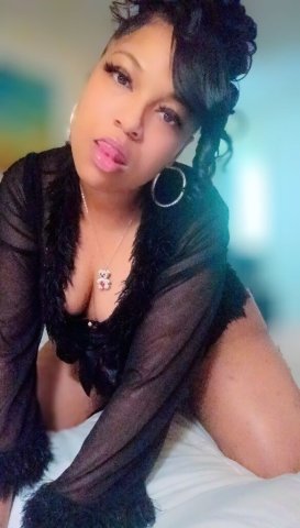 Columbus Female Escort — Incall Only - 1