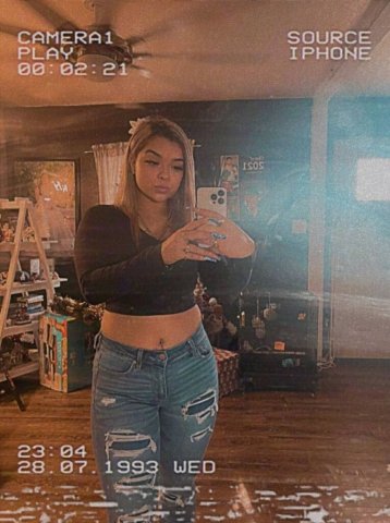 Annandale Woman — Sweet, Flirty Conversations & Teasing Chemistry - 1
