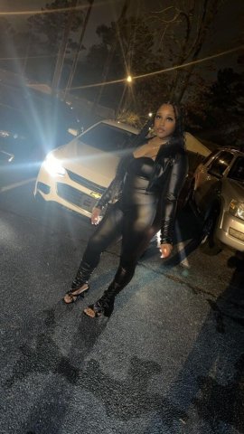 Norfolk VA Thick Creamie & Wet  Escort — Deposit Required - 1