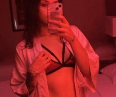 LolaB — 30 Fetish-Friendly Throat Goat - Image 5