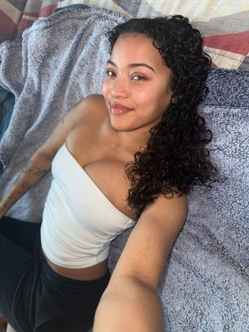 New Haven Female Escort — Outcall & Incall Car Date, VIP Service - 1