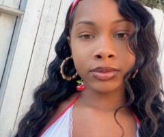 Petite Ebony Escort (Charming) — Dinner Dates & Intimate Companionship - Image 2