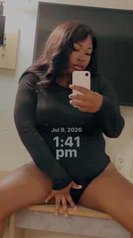 Yaya — Santa Barbara Female Escort (FaceTime OK, fetishes welcome) - 1