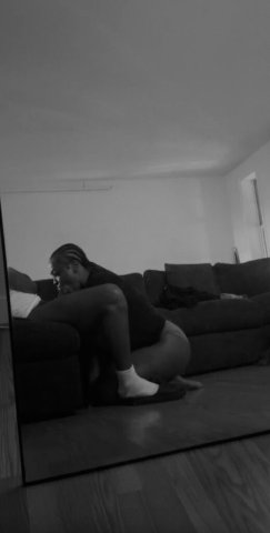 Wilmington Full Service Female Escort - 1