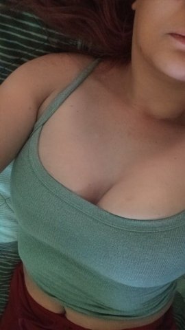 Chicago, IL Female Escort — Curvy, Real-Feeling Adult Services - 1