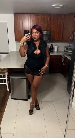 Honolulu Female Escort — Incall and Outcall - 1