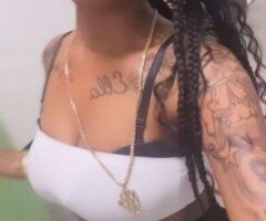 Chesapeake, Virginia Sexy 23-Year-Old Female Escort - Image 2