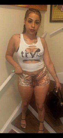 Milwaukee Outcall Female Escort — Weekend 24/7 Deposits - 1