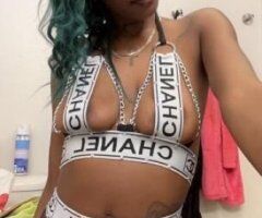 Deja Vu Denver CO — New Squirt Machine, Water Shows & Massages - Image 6