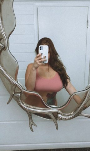 Iowa City, IA Female Escort — full-service incall, outcall, car date, hotel/motel - 1