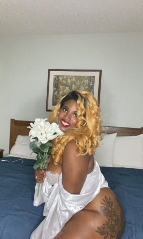 Elora Wynter — Private, relaxed escort time in Tucker, GA - 1