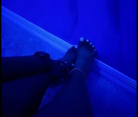 Mobile, Alabama Curvy Escort — Squirt Queen & Blow Bubbles - 1