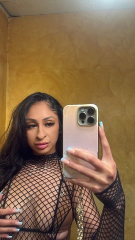 Jasmin (26) — Petite Latina Female Escort in San Fernando Valley, CA - 1