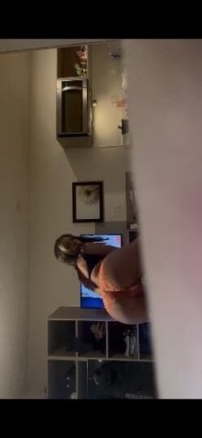 Portland, Oregon Fourth Deals — Conversation-First Escort - 1