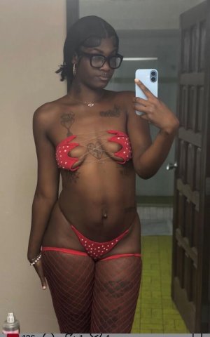 Long Beach CA Tall Dark Female Escort — Early Morning Blow & Go Facetime - 1