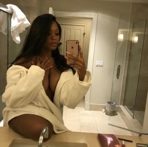 Miami Female Escort — Outcall Only, Real Pics (No Explicit Talk) - 1