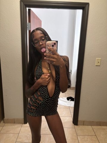 Rubie  Outcalls & Incalls (Tyler) — Content, Feet & Show - 1