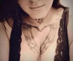 Spokane escorts - Spokane Discreet Female Escort — blue-eyed cutie