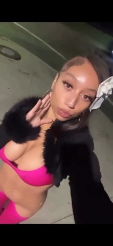Denver Petite Fetish Escort (Oral & Backshot) — Verification + Deposit - 1