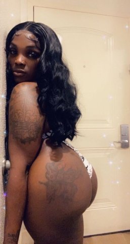 New Orleans Female Escort — Two Pops deal until 7pm - 1