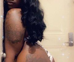 New Orleans escorts - New Orleans Female Escort — Two Pops deal until 7pm