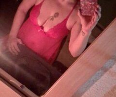 Tumwater Female Escort for Videos, Pics & Fansly Content - Image 4